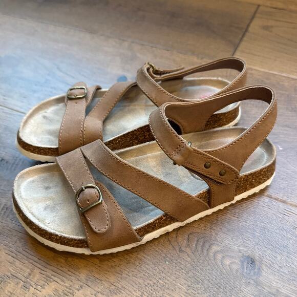 BareTraps BeTrue Persy Ankle Strap Flat Sandals Tan Vegan Leather Women Sz 6M - Picture 3 of 7